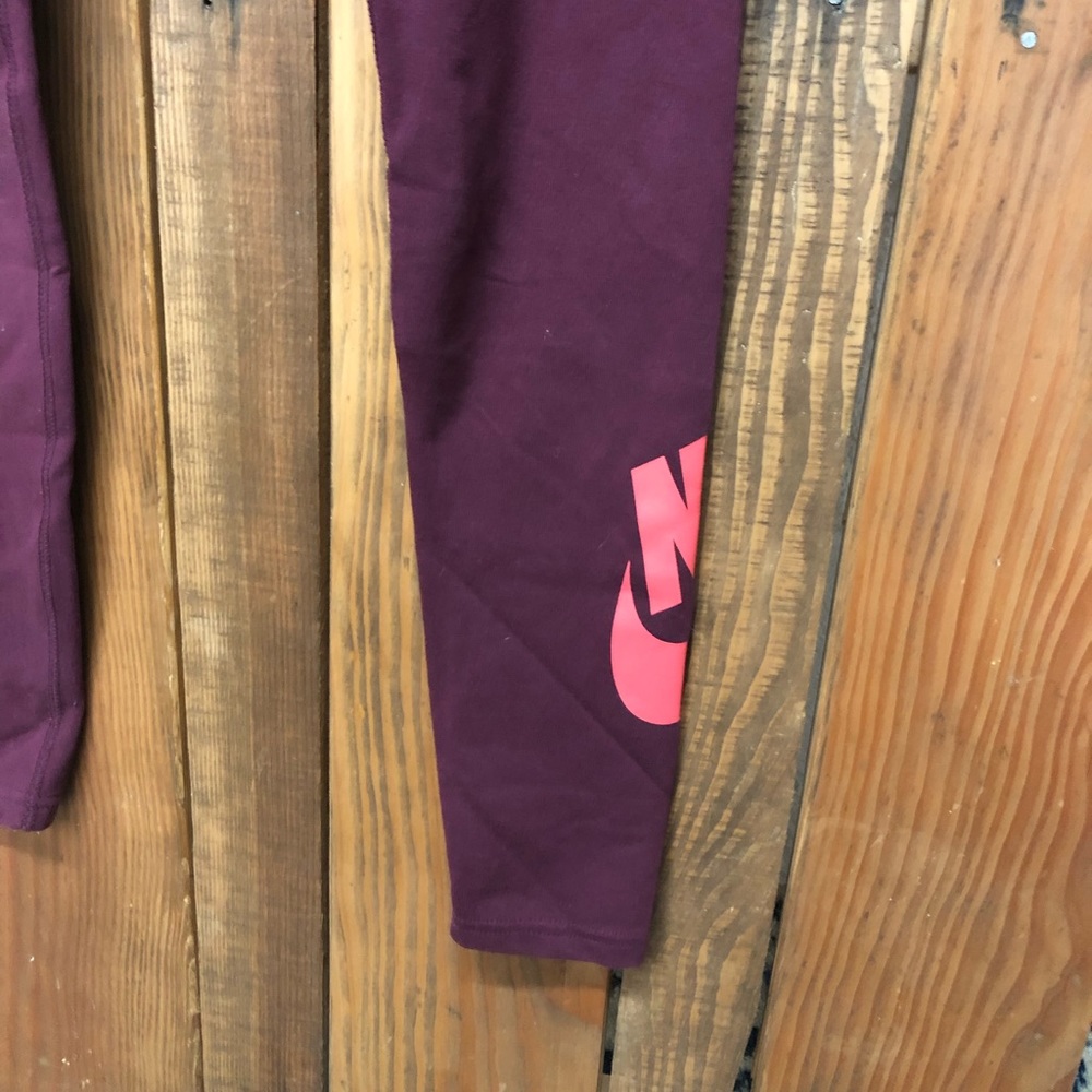 Nike women’s size small maroon red leggings - Picture 6 of 11